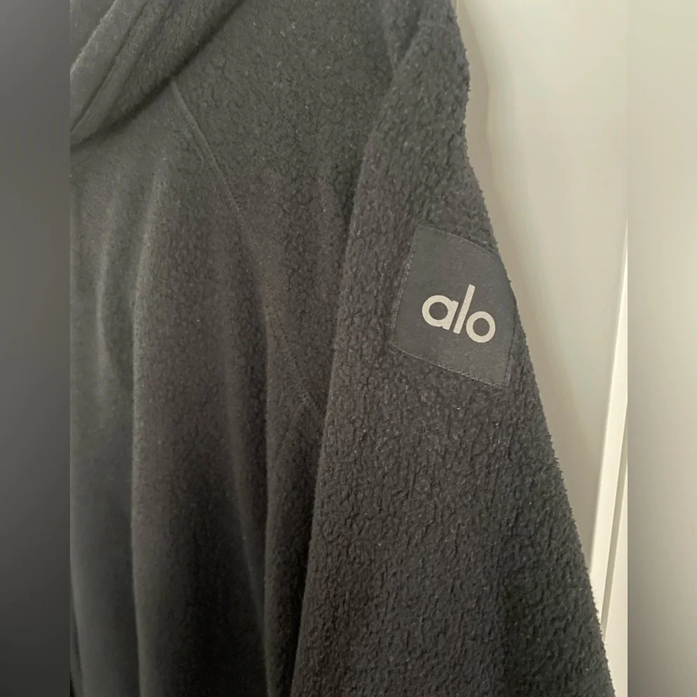 Alo Black Triumph Fleece Hoodie with Hidden Pockets - Size L - Picture 3 of 4